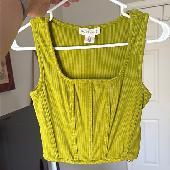 Structured Chartreuse Cropped Tank Size Small - Picture 1 of 3
